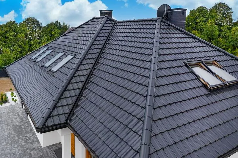 Ile kosztuje dach z dachówki? Praktyczny przewodnik po wydatkach i wyborach