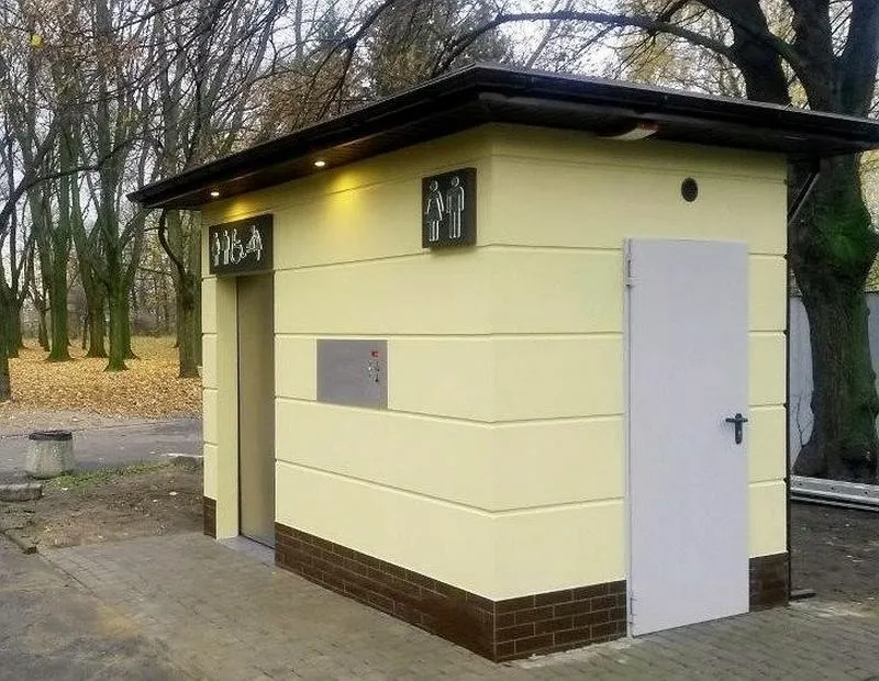 Ile kosztuje toaleta w Pradze? Przewodnik po cenach i lokalizacjach