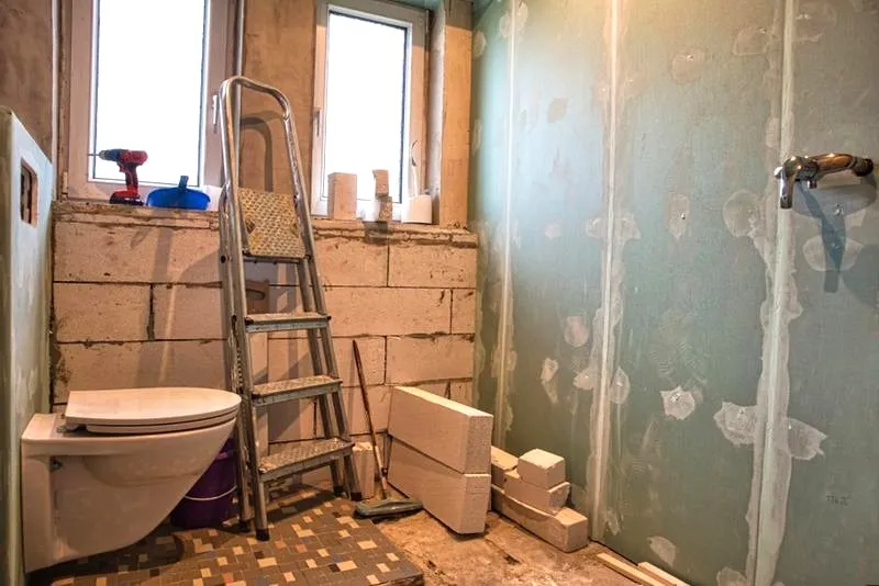Jak przejść przez remont łazienki bez chaosu – plan i praktyczne wskazówki