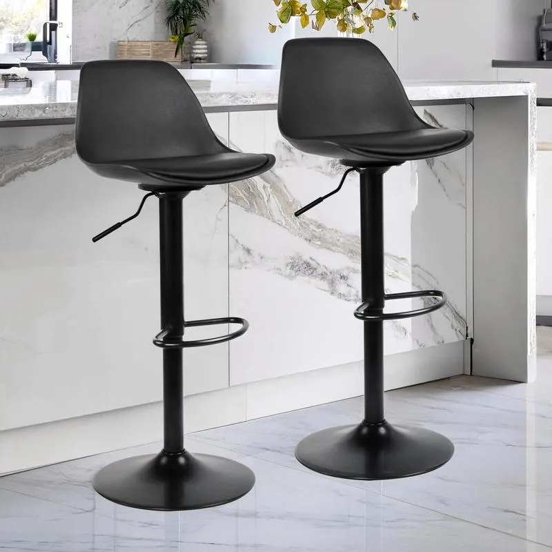 Jakie hokery do kuchni wybrać, by podkreślić styl wnętrza?