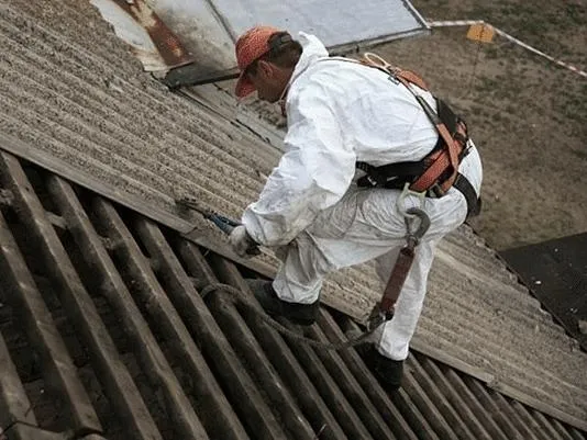 Koszty demontażu azbestu