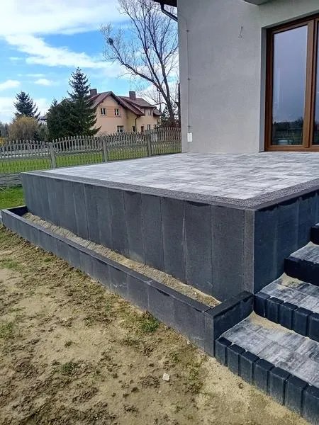Przygotowanie gruntu do schodów