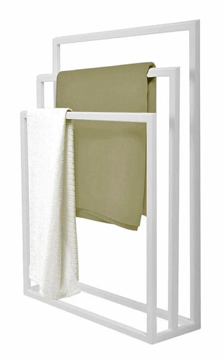 Wieszaki na ręczniki w małej łazience