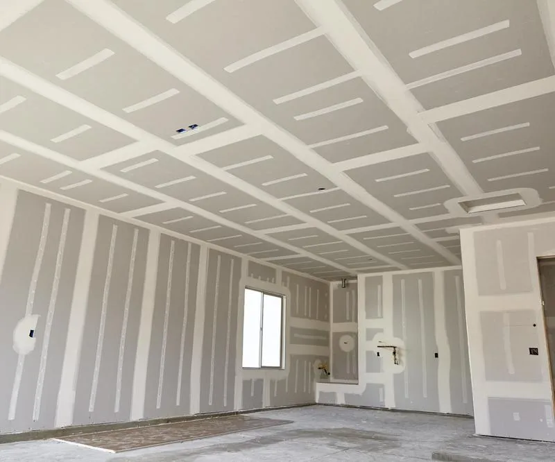 Wnoszenie płyt gipsowych